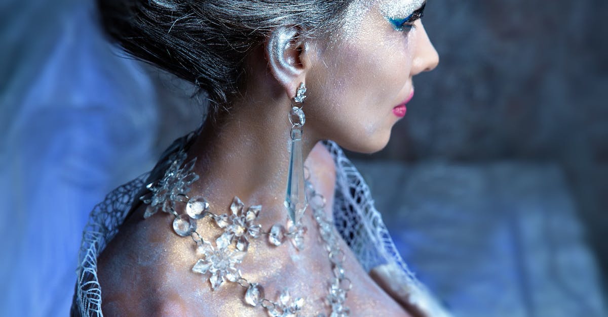 Minimalist Beauty: Modern Wedding Hairstyles for a Contemporary Bride