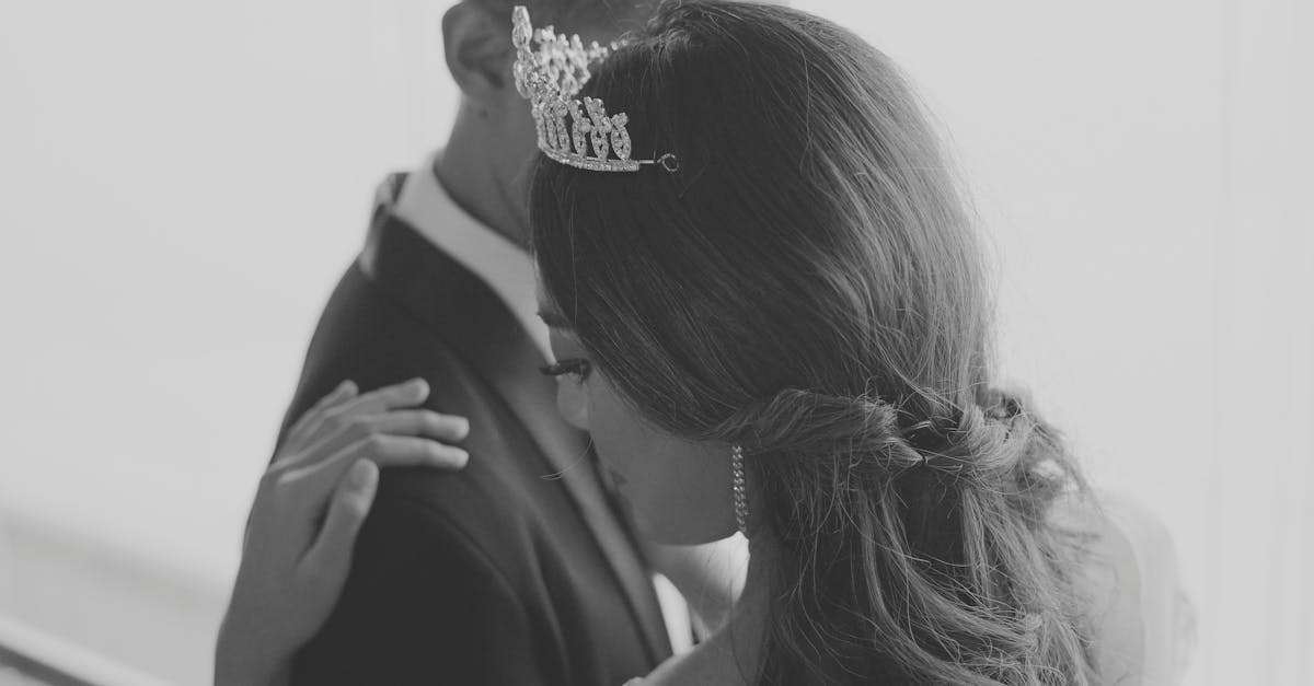 The Allure of Vintage Wedding Hairstyles for Modern Brides